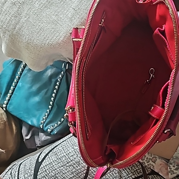 Pink Dooney and Bourke medium shoulder bag - Picture 8 of 8